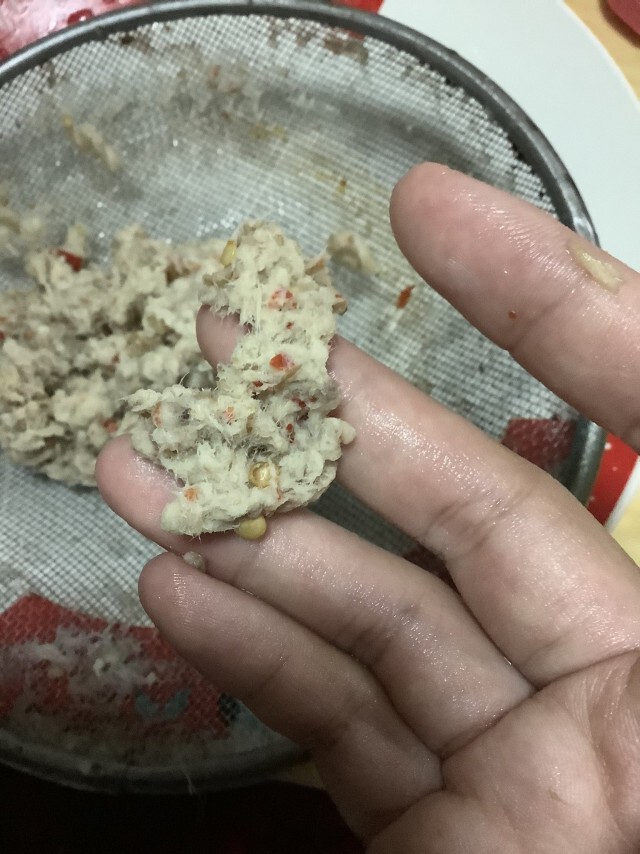 สาวข้องใจ กินขนมจีนน้ำยาเหนียวเหมือนกระดาษ สุดท้ายรู้คำตอบสิ่งนั้น