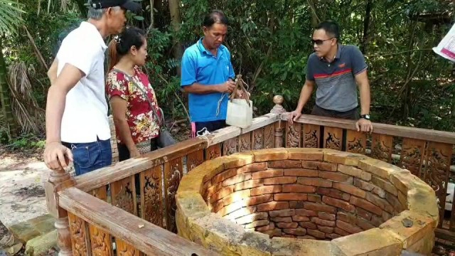 แห่ชม"บ่อน้ำทิพย์"อายุ 1,000 ปี-เชื่อเป็นสิริมงคล