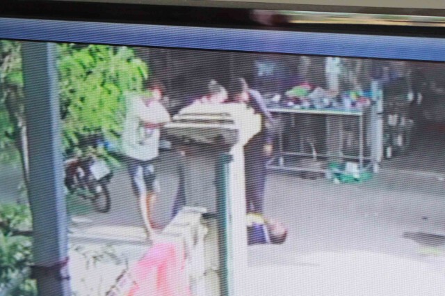 ญาติยันเอาเรื่องถึงที่สุด ผญบ.ฟันศอกลูกบ้านหัวน็อกพื้น
