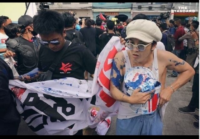 "แอมมี่ เดอะบอททอมบลูส์" ยอมเข้ามอบตัว เพื่อผู้เป็นแม่