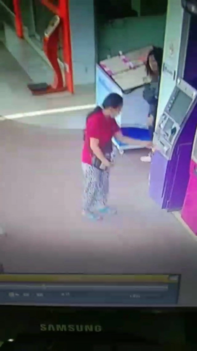 ลุงกดเงิน 3 พันทิ้งไว้คาตู้ ATM พลเมืองดีเก็บฝากคืนบัญชีให้