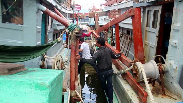 จับเรือเวียดนามลุกล้ำน่านน้ำ เร่งคัดกรองโควิดลูกเรือทันที