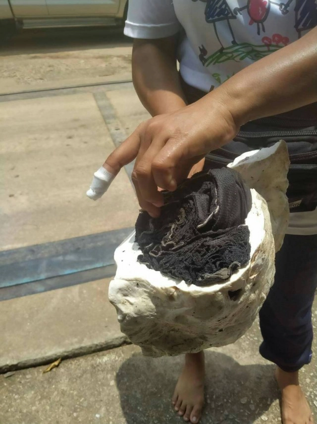 ลูกค้าหัวใส ซุกกางเกงเพิ่มน้ำหนักก้อนยางพารา