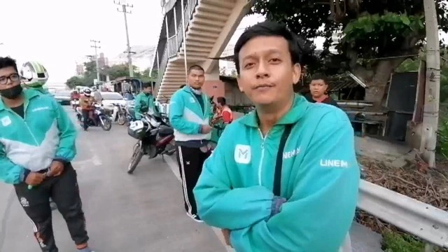 หนุ่มไลน์แมนมอเตอร์ไซด์หายขณะช่วยนักศึกษารถชน