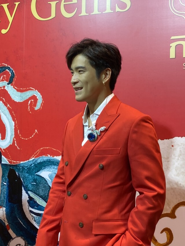 "อาเล็ก ธีรเดช" โต้ไม่ใช่พระเอกมูฟออนไว