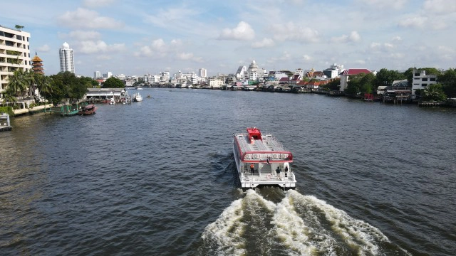 เปิดบริการ 'เรือด่วนเจ้าพระยาธงแดง' นนทบุรี-สาทร 30 บาทตลอดสาย