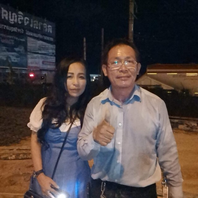 แท็กซี่ช่วยสาวรถตกข้างทาง เจ้าของยื่นสินน้ำใจให้ กลับเจอประโยคไม่รู้จะขอบคุณยังไง