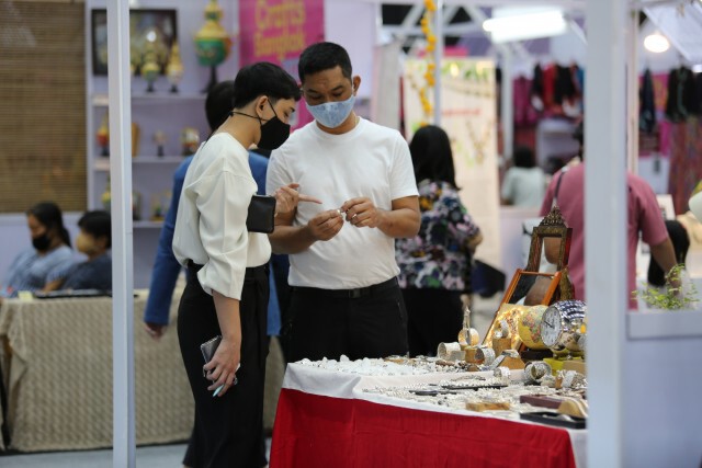 SACICT ปลื้ม Crafts Bangkok 2020 ดันยอดขายงานศิลปาชีพและงานคราฟต์ ทะลุเป้ากว่า 67 ล้านบาท