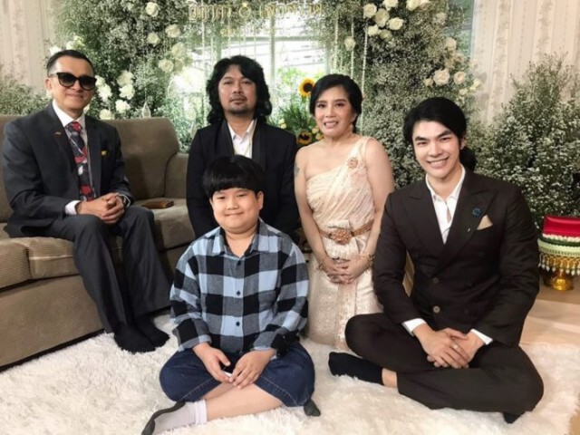 'เสก-กานต์' แถลงวิวาห์ชื่นมื่น