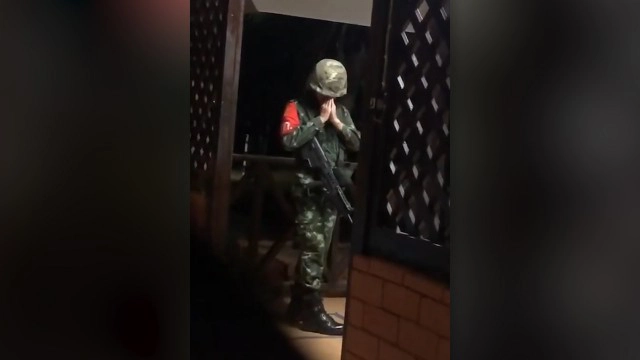 ทหารหนุ่มเข้าเวรตอนตีสาม ได้ยินเสียงปริศนาระงม สุดหลอนหันมองวิ่งไม่คิดชีวิต