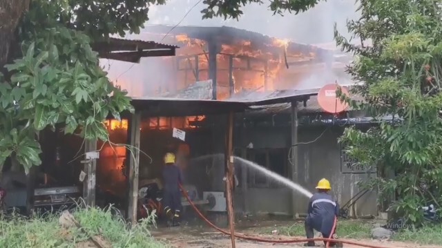 เพลิงไหม้ร้านซ่อมรถ เผาวอดทั้งหลัง
