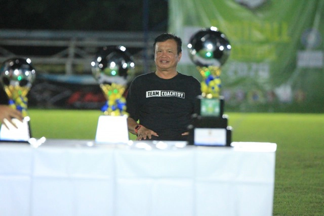 อดีตโค้ชฟุตบอลทีมชาติไทย ผุดรายการดวลแข้งรุ่นอายุ 13 ปี