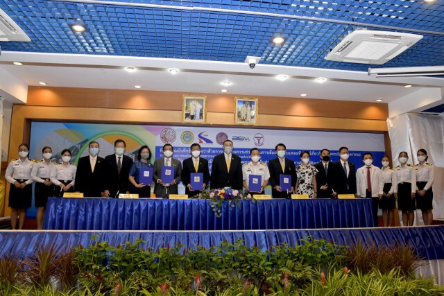 กทพ.พัฒนาระบบเก็บค่าผ่านทางแบบไม่มีไม้กั้นแก้รถติด
