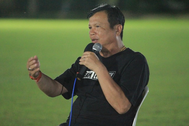 อดีตโค้ชฟุตบอลทีมชาติไทย ผุดรายการดวลแข้งรุ่นอายุ 13 ปี