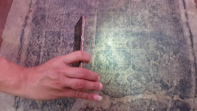 ตื่น!ภาพเขียนพระพุทธบาทอายุพันปี