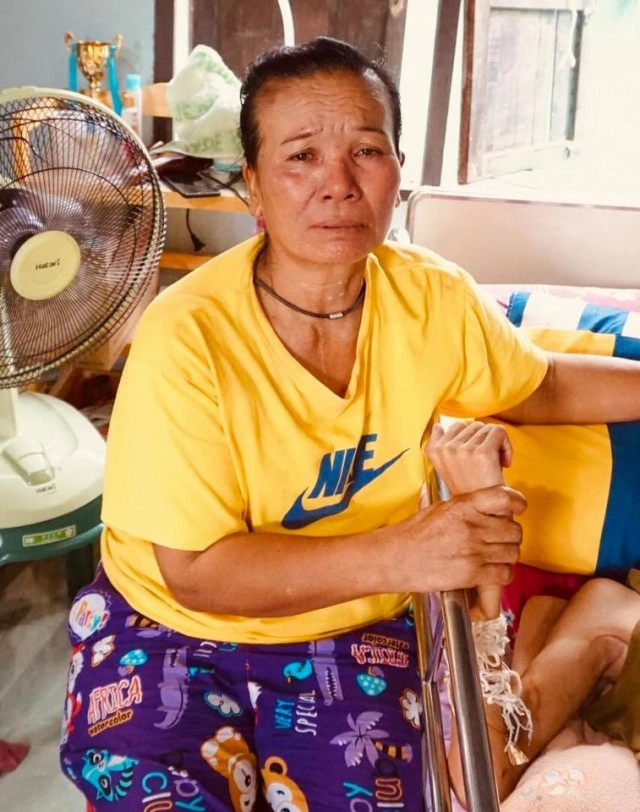 แม่วอนช่วยเหลือลูกนอนติดเตียง พ้อเห็นเด็กคนอื่นๆ เล่นฟุตบอลน้ำตาไหลเสมอ