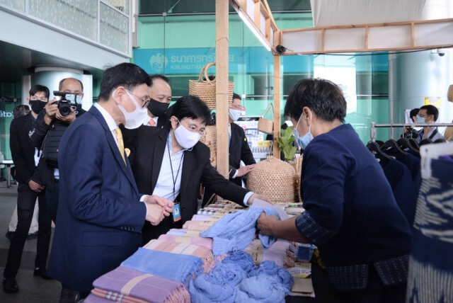 พลังงานเร่งกระตุ้นเศรษฐกิจฐานรากหนุนสินค้าชุมชน