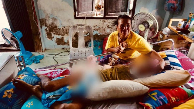 แม่วอนช่วยเหลือลูกนอนติดเตียง พ้อเห็นเด็กคนอื่นๆ เล่นฟุตบอลน้ำตาไหลเสมอ