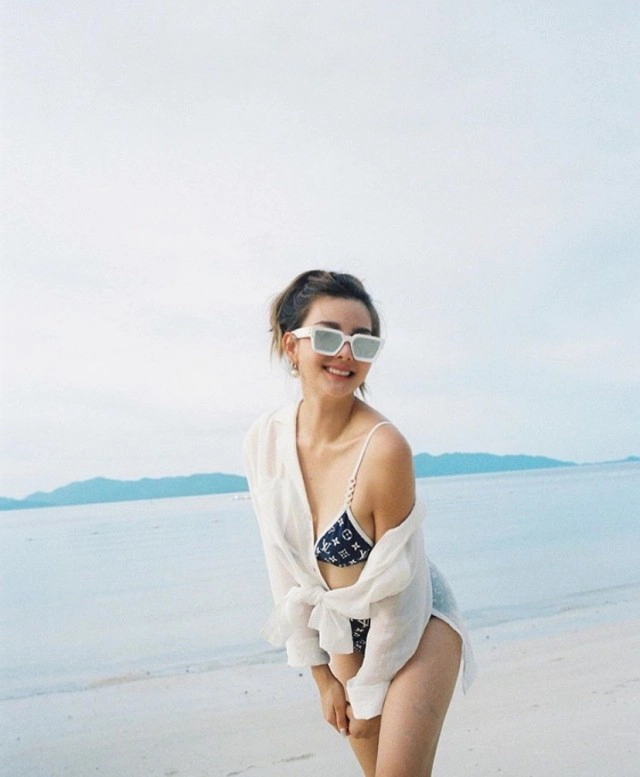 "ดิว อริสรา" โพสต์ชุดว่ายน้ำรัวๆเด็ดจัด!!เล็กพริกขี้หนู