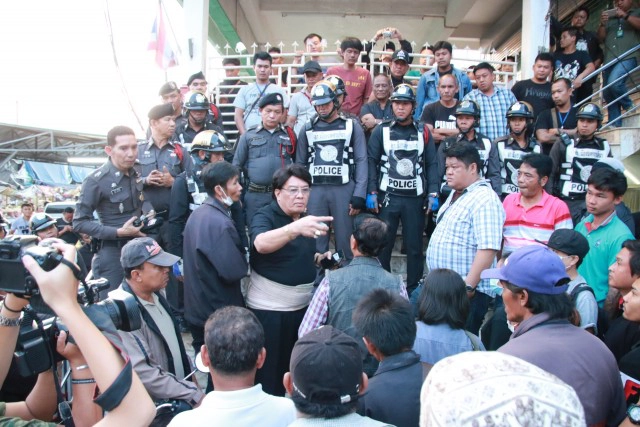 ศาลพิพากษาให้เจ้าของที่ดินดูแลตลาดสุรนครจำเลยจ่าย100ล.