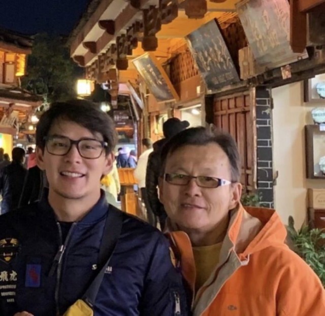 "พ่อแทค" สยบดราม่า แทคไม่ดูแลแม่แท้ๆ แฉเอง ในอดีตลูกป่วย แม่ไม่เคยมาดู