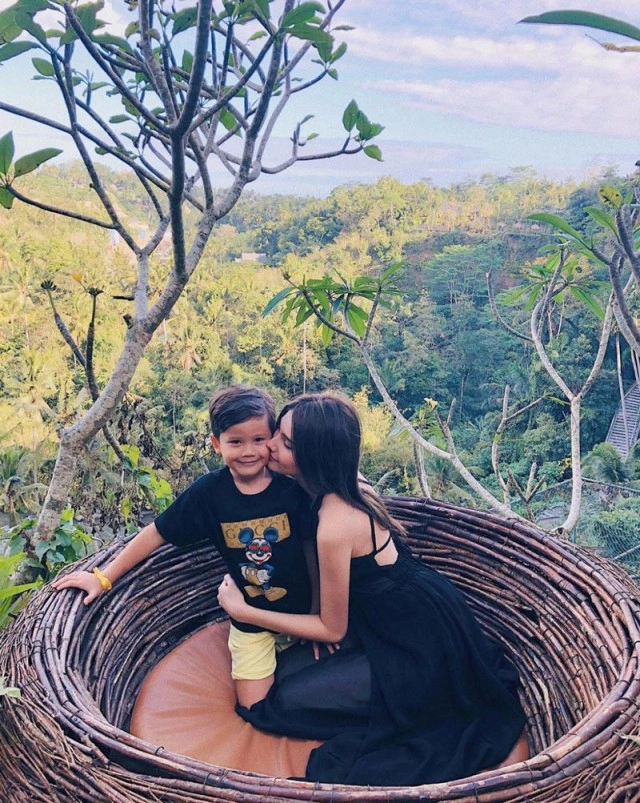 เปิดตัวเลขค่าเลี้ยงดู "ไมค์ พิรัชต์" ส่งให้ลูกชาย สูงลิบ 1.7 ล้านต่อปี