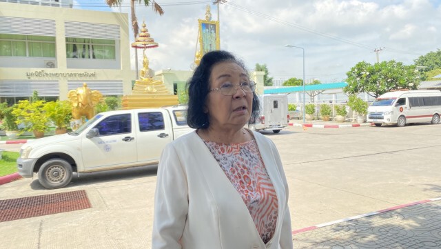 "ป้าธิดา" โผล่รับกลุ่มแนวร่วม
