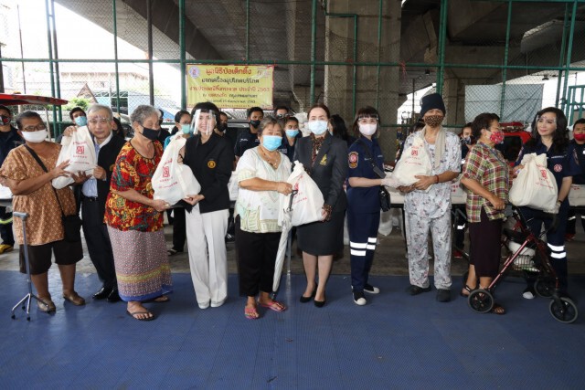 มูลนิธิป่อเต็กตึ๊ง ปรับวิถีประเพณีทิ้งกระจาด ยุคโควิด-19 กำหนดจุดแจกทานในแต่ละเขต