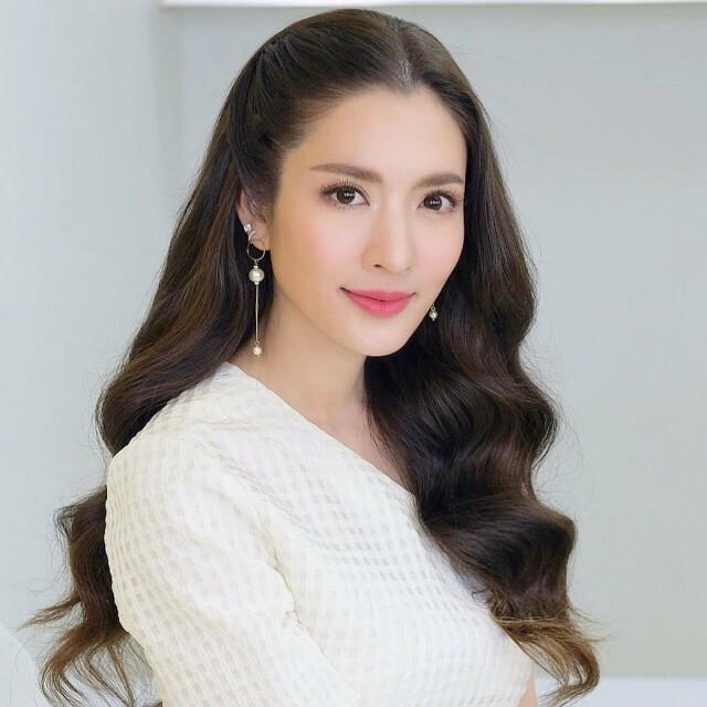 "แอฟ ทักษอร" เสียบ "พิธีกร 3แซ่บ" แทน "ม้า อรนภา"