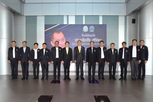 'เฉลิมชัย' สั่งกรมชลฯ สำรองน้ำให้เพียงพอใช้ฤดูแล้ง