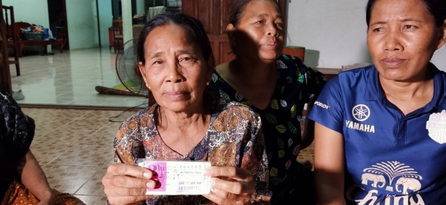 สุดเฮงหลานชายฝันเห็นเลข 6 ตัวบอกยายซื้อถูกรางวัลที่ 1