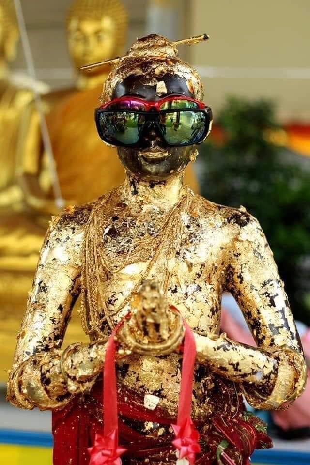 เปิดตำนานความศักดิ์สิทธิ์ "ตาไข่วัดเจดีย์"