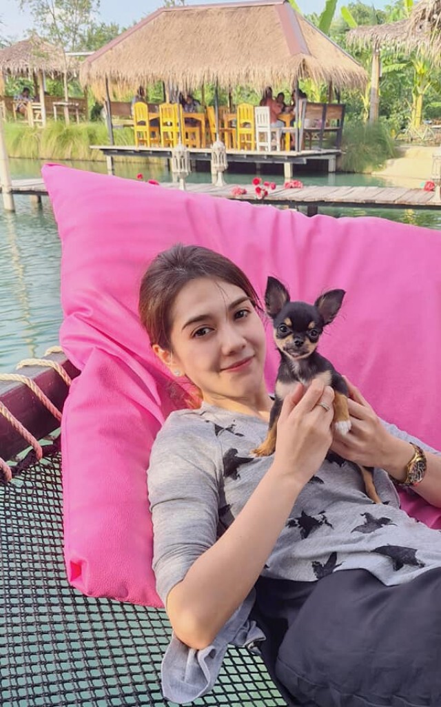 "พั้นช์ วรกาญจน์" ดวงเฮงจริง ถูกหวย 2 ตัวท้าย 8 ใบ