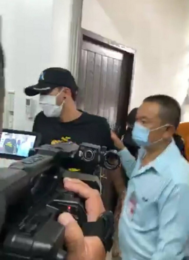 รวบแล้ว 5 คนร้ายรุมยำผู้กองปูเค็ม อ้างโมโหขับรถปาดหน้า