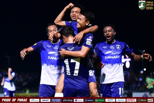 ศึกดาร์บี้แมตช์เมืองเหนือไทยลีก 2 แพร่ถล่มลำปางเละ 3-0