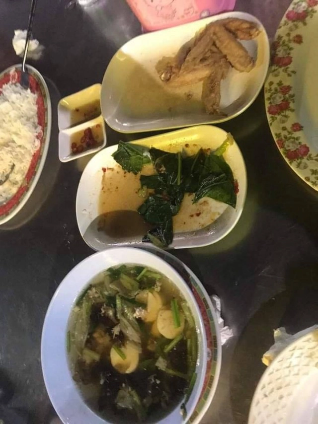 ลูกค้าโพสต์สยอง ร้านข้าวต้มสุดชุ่ย กัดเจอเศษแก้ว ทิ่มคาปากเลือดพุ่ง