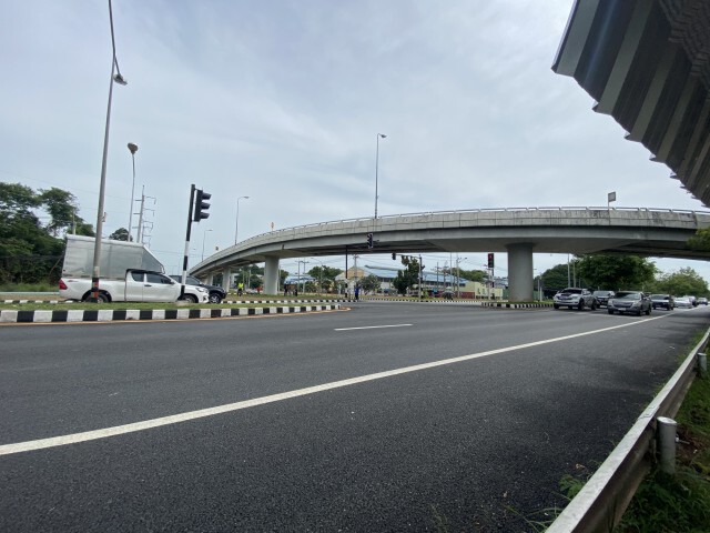 คนขอนแก่นให้เต็ม 100 ไฟแดงอัจฉริยะแยกสนามบิน