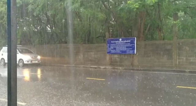 "โนอึล" ถึงสุรินทร์ฝนตกหนักลมกระโชกแรง