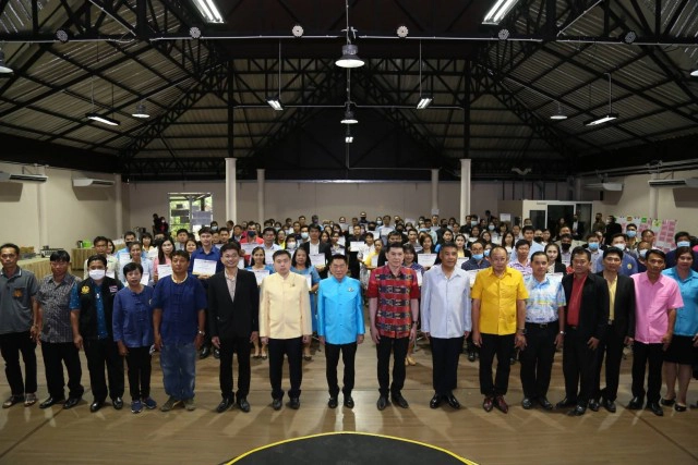 "วิวัฒน์"เร่งมอบเงินเยียวยา