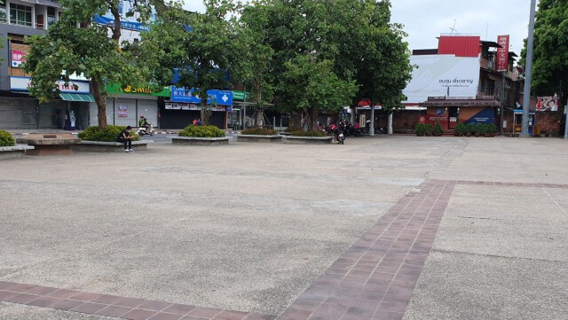 เวทีคู่ขนานเชียงใหม่เช้านี้เหงา