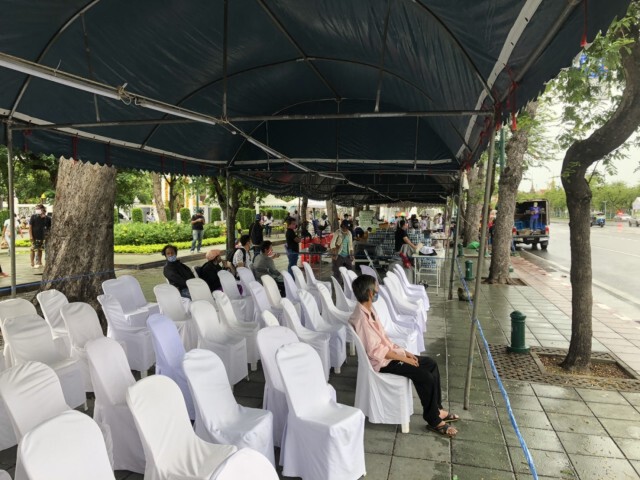 'เพื่อไทย' ตั้งศูนย์อำนวยติดตามการชุมนุม พร้อมจัดน้ำ-อาหารรองรับผู้ชุมนุม