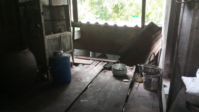 ลูกกตัญญู ดูแลแม่ป่วยจิตเวช เผยชีวิตสุดรันทด 13 ปี ที่อาศัยอยู่ในบ้านร้าง