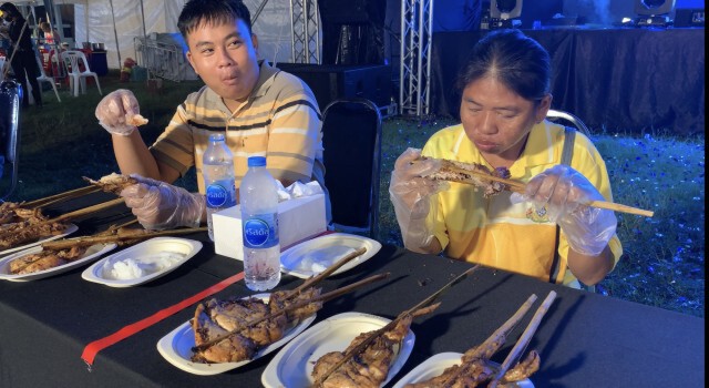 ต้องพึ่งตะไคร้ไล่โนอึลหลังจัดแข่งกินไก่ย่าง-ขนมจีน