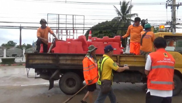 น้ำท่วม! สั่งปิดถนนขาล่อง-หน้าที่ว่าการ อ.สูงเม่น
