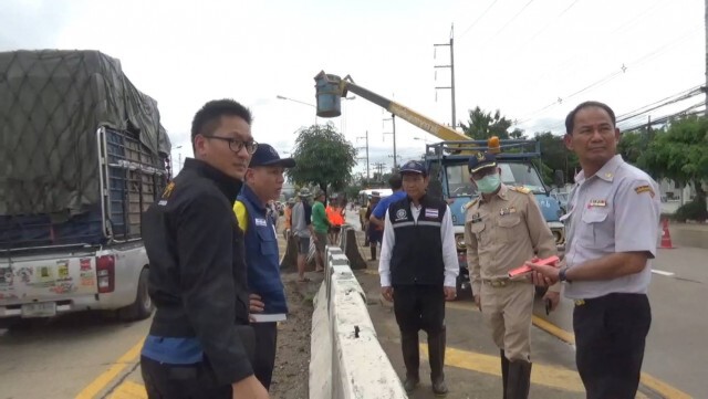 น้ำท่วม! สั่งปิดถนนขาล่อง-หน้าที่ว่าการ อ.สูงเม่น