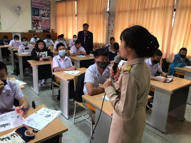 โรงเรียนดังโคราชหนุน สพฐ.รับ นร.ไม่เกิน ห้องละ 40 คน