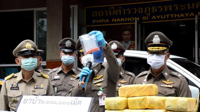 ตร.ไล่ล่าสกัดจับยาบ้าล็อตใหญ่ 6 ล้านเม็ด เจอขอค้นขับกระบะหนี