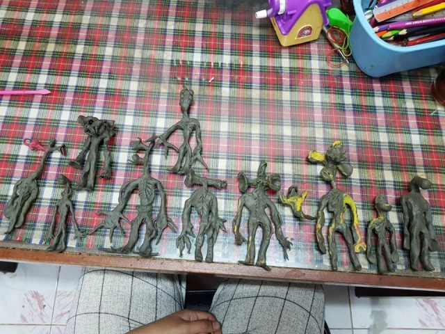 แม่ไปไม่ถูกลูก 4 ขวบ ปั้นดินน้ำมันรูปเปรตทั้งวันไม่ทำกิจกรรมอื่น กลุ้มใจอยากให้ออกวงจรนี้