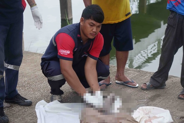 พบศพหนุ่มซึมเศร้า-เชือกมัดหินถ่วงน้ำ