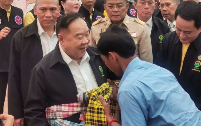 "บิ๊กป้อม" สนับสนุนที่ดินทำกิน เชียงใหม่ ลำพูน และเชียงราย
